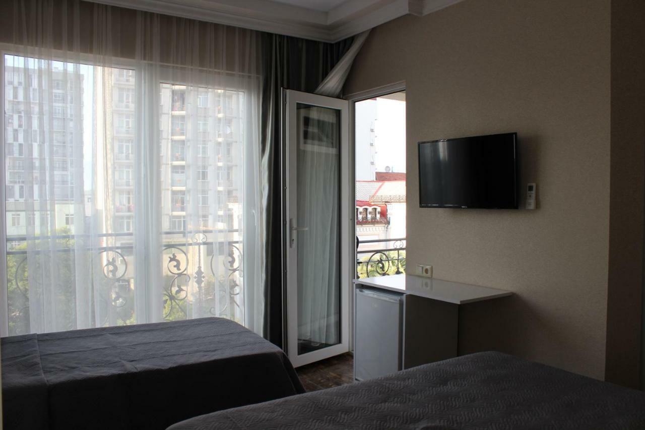 Hotel Union Batumi Zewnętrze zdjęcie