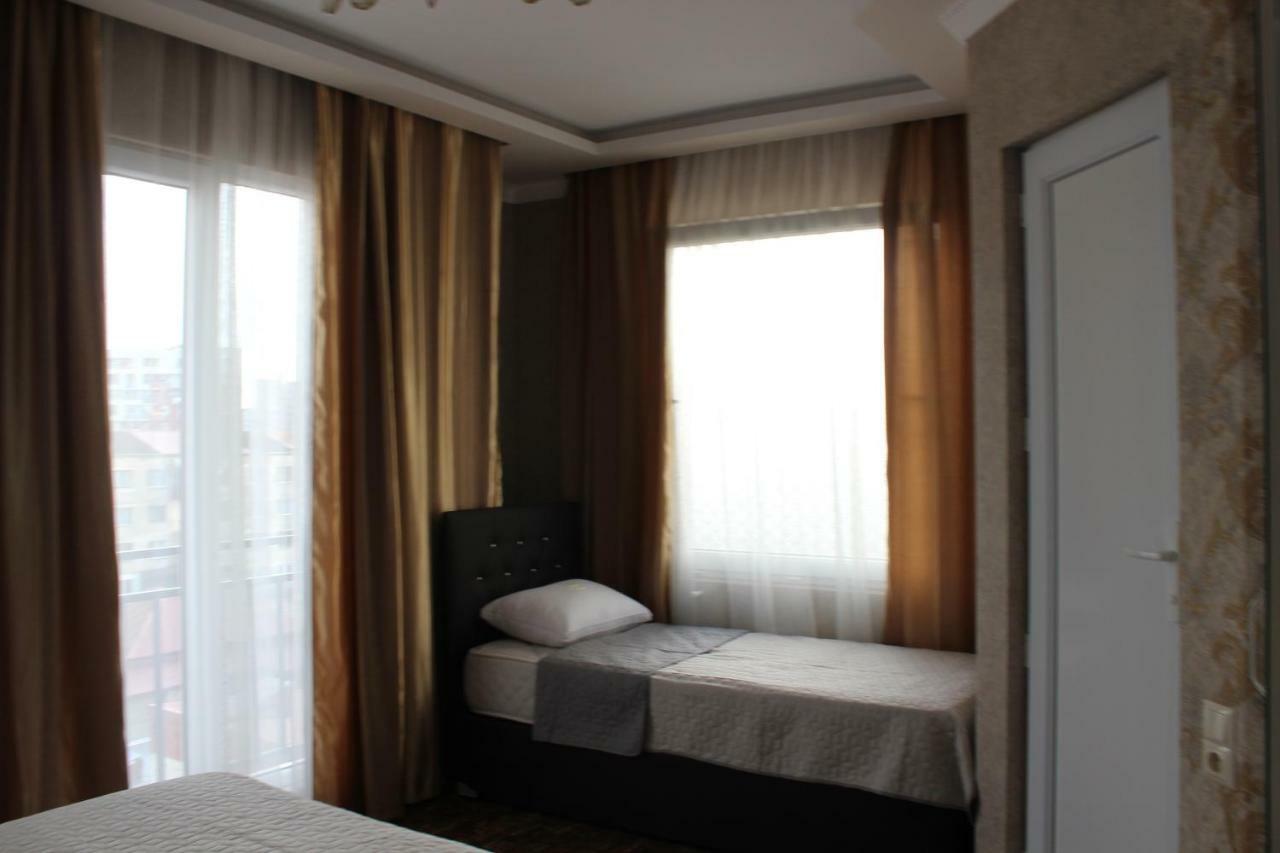 Hotel Union Batumi Zewnętrze zdjęcie